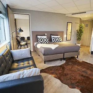 Amrath Schiphol Aparthotel